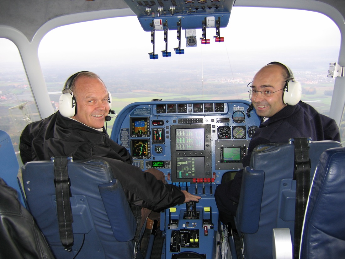 Steve Fossett 2004 Zeppelin